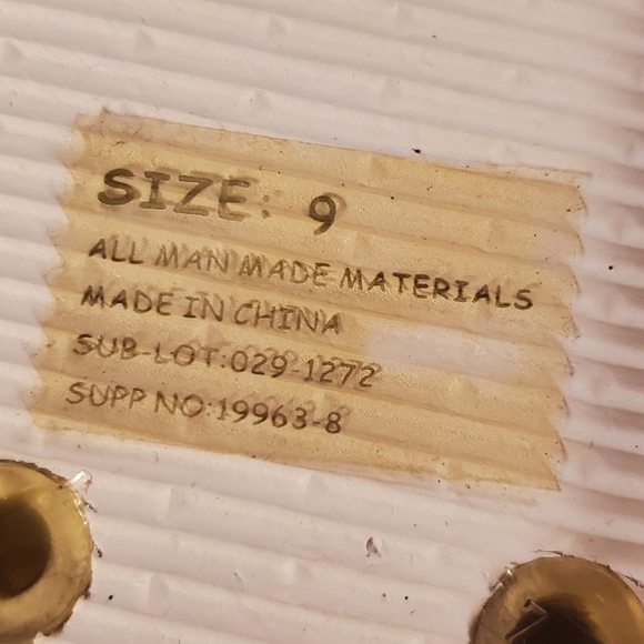 Tropical leaf flip flops w/jelly leopard straps | Size 9 - Picture 4 of 4